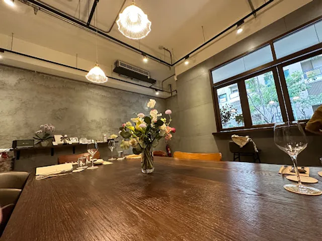 y_ing_r 隱弄（公休日ig查看）