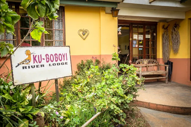 Ku-Boboyi River Lodge
