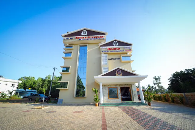 Hotel Radhma Residency