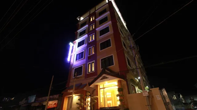 The Hotel Emperor Inle