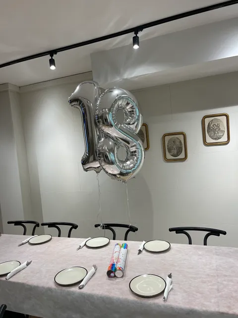 Casa Carmen Tapas y Amigos