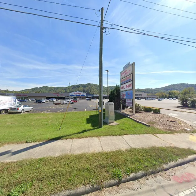 Beechwood Plaza Shopping Center