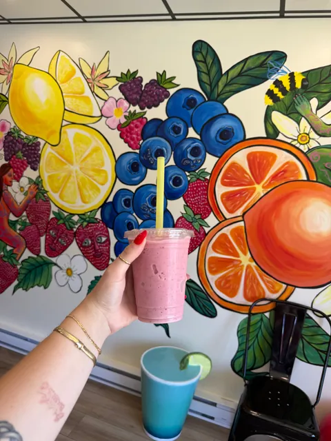 Millie's Smoothie Shop