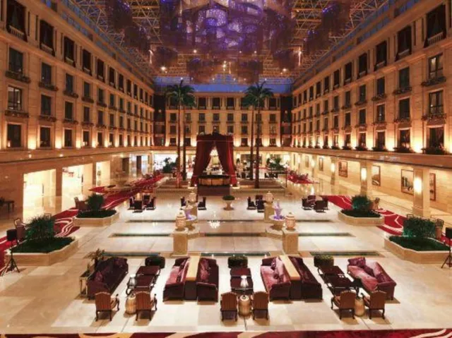 Zhongjia Palace Hot Spring Hotel