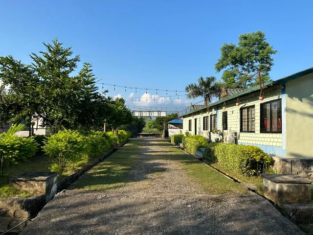 Jungle Side Luxury Hotel & Resort