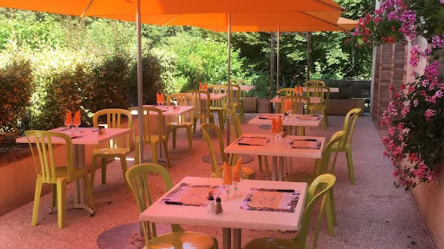 Logis Hôtel Auberge de la Plaine