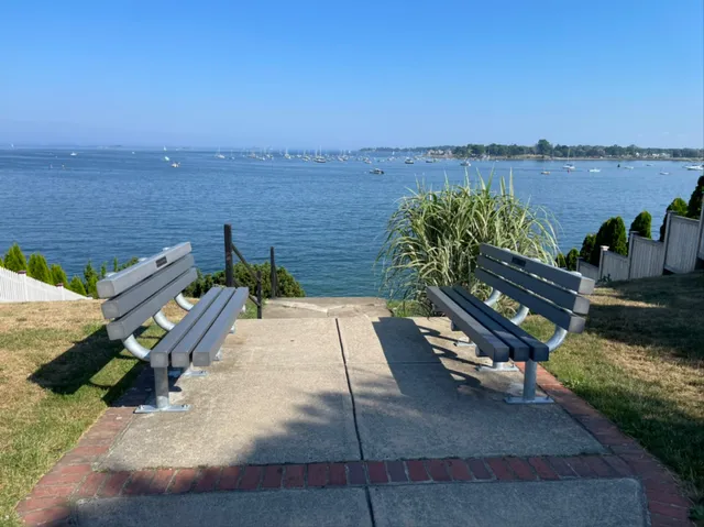 Beverly Harbor Overlook