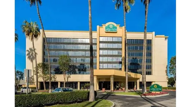 La Quinta Inn & Suites by Wyndham Buena Park