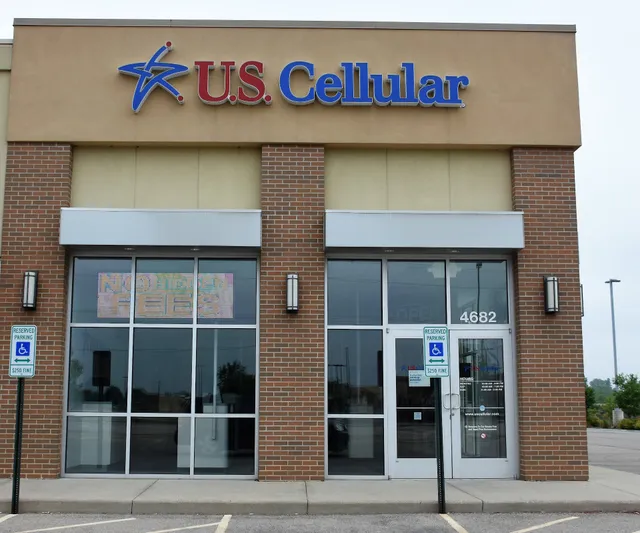 Authorized Retailer UScellular & T-Mobile