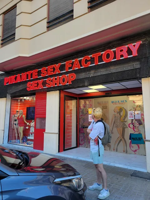 Pikante Sex Factory Sex Shop Cabinas XXX Satisfyer