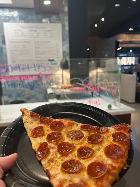 Gants Pizza at The Little Grand Market