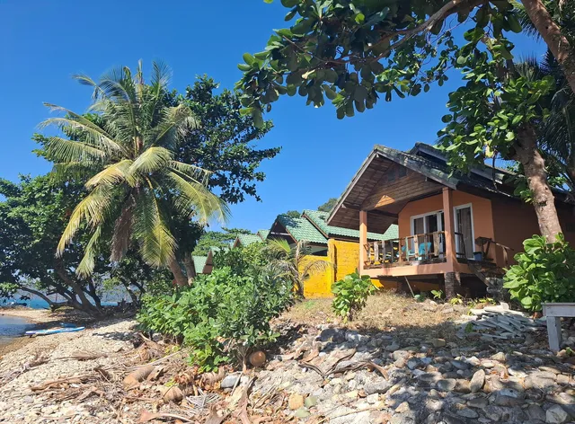 Paradise Palms Resort