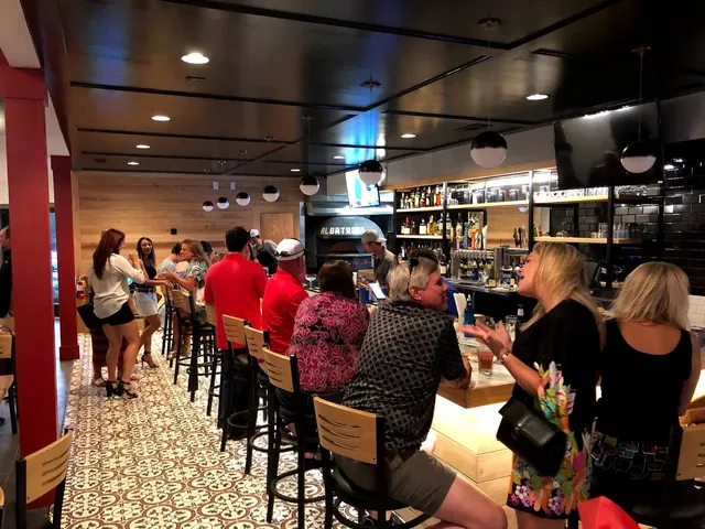 Albatross Public House and Pizzeria