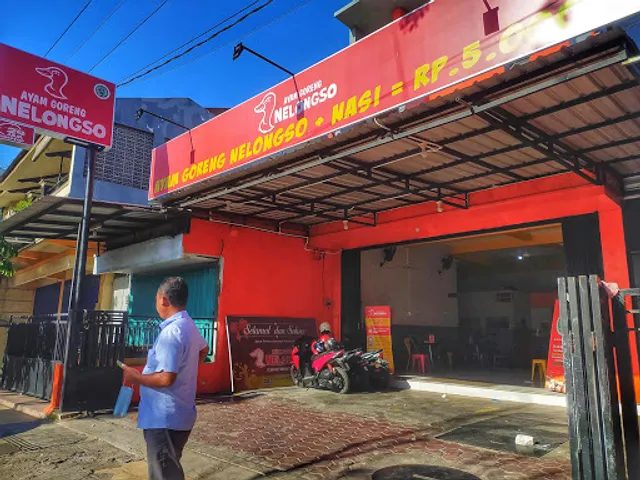 Ayam Goreng Nelongso - Pamekasan