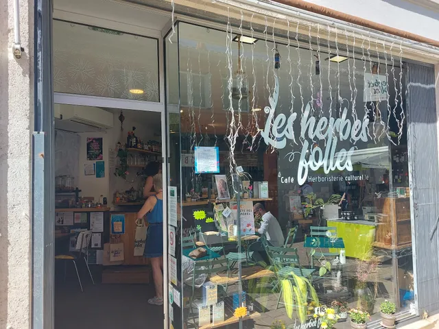 Les Herbes Folles - Herboristerie - Café Culturel