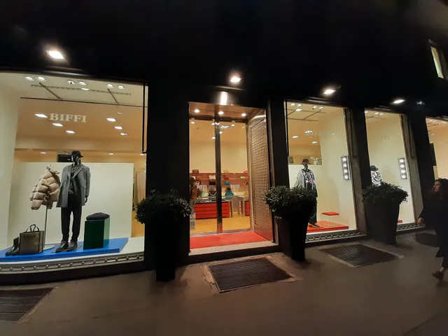 Biffi Boutiques - B-Contemporary