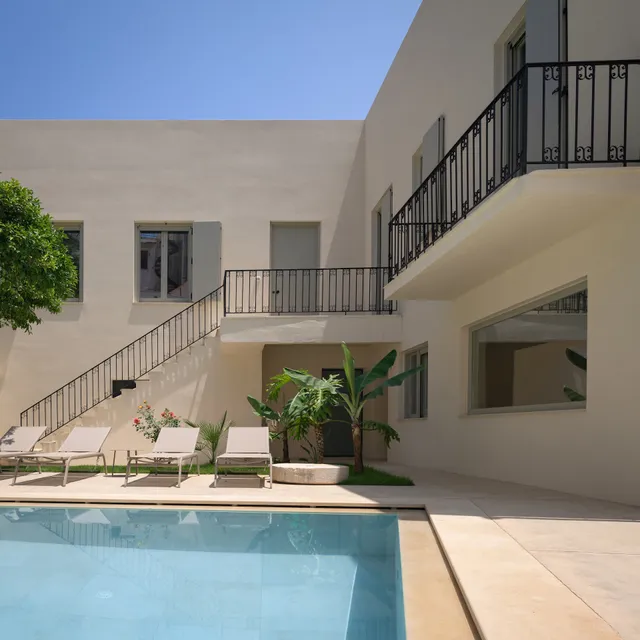 TWO VAULTS, Rethymno old town