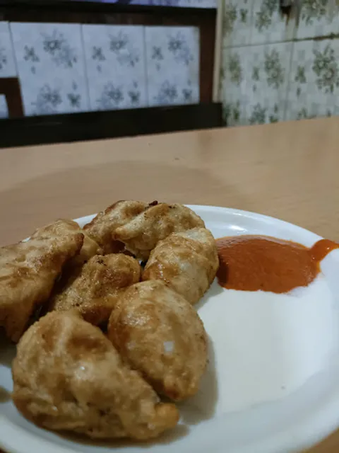 Momos Corner