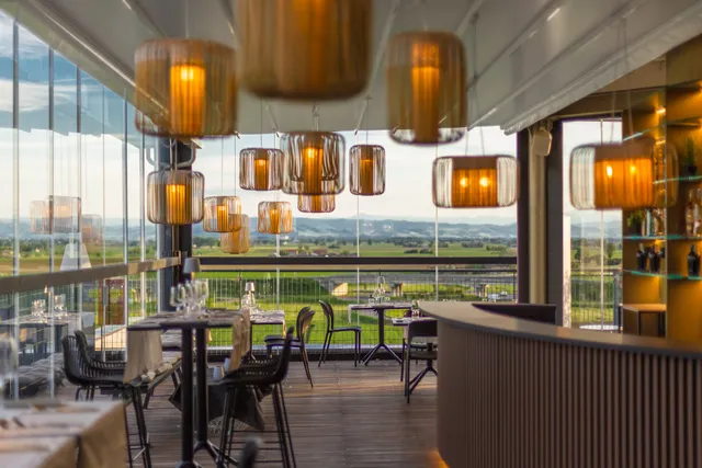 Halto Rooftop Restaurant & Cocktails