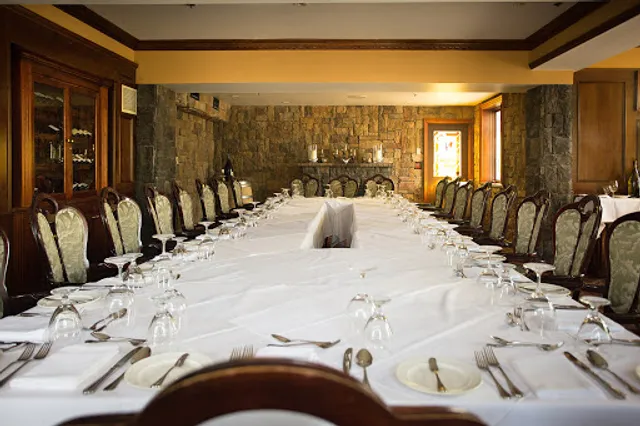 Edgewater Manor Restaurant