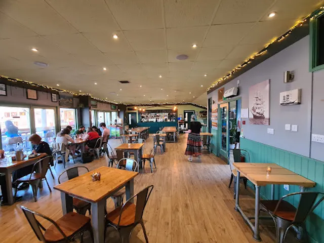 Windjammer Cafe & Bar