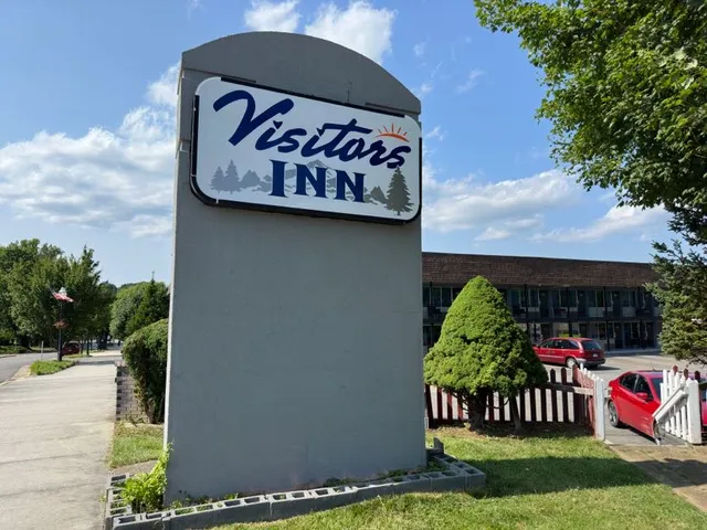 Visitors inn