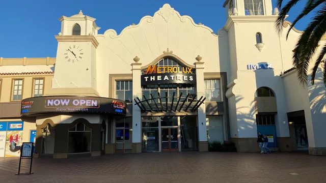 Metropolitan MetroLux Theatres at San Clemente