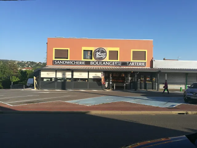 Marie Blachère ST ETIENNE DE FONTBELLON