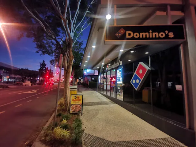 Domino's Pizza Taringa