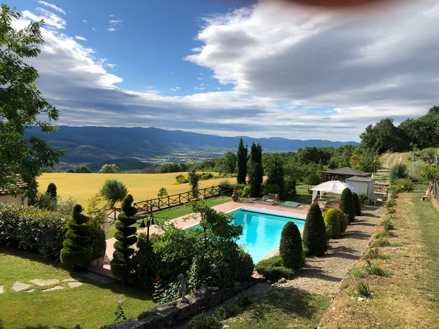 IL BORGHETTO DI CARRA