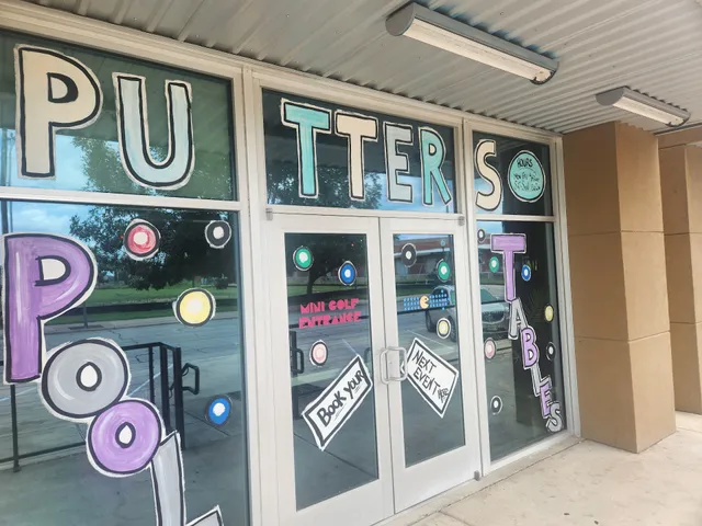 Putters: Arcade - Mini Golf - Sports Bar