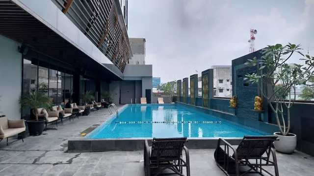 Grand Central Premier