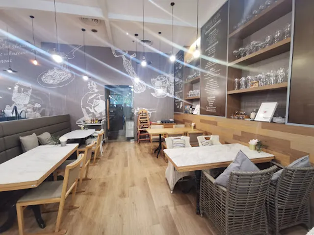 White Story The Crystal SB Ratchapruek