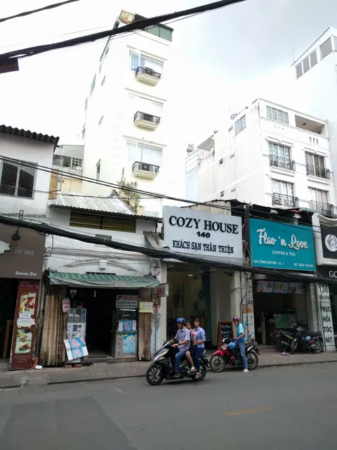 Cozy Hotel - 140 Cong Quynh