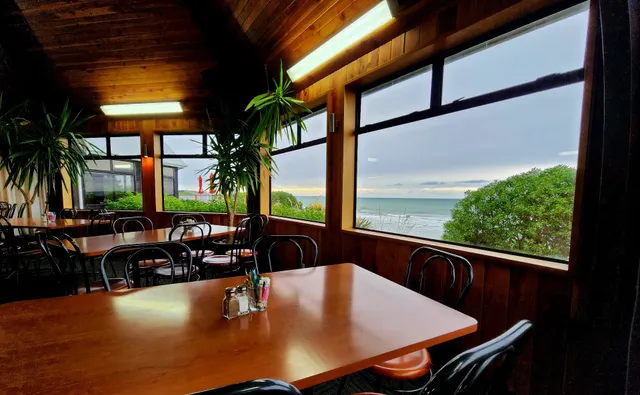 Moeraki Boulders Cafe
