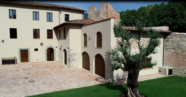 Maniero del Brunelleschi - Medieval Tuscany Resort