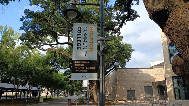 Houston Community College - LHSB - WW Harmon Building