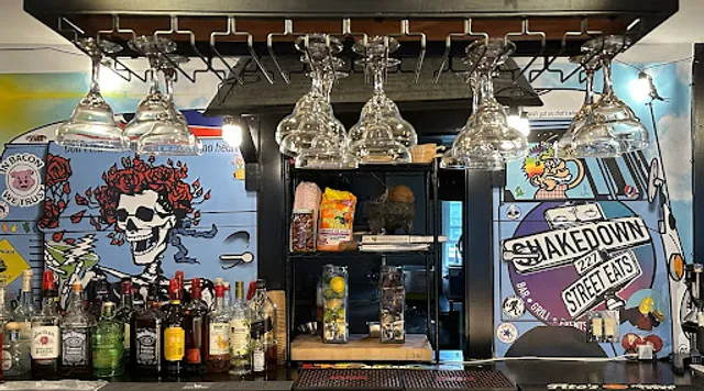 Shakedown Street Eats