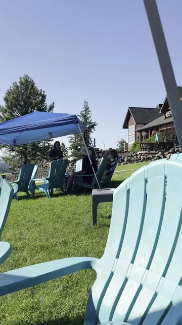 Stella's On The Hill