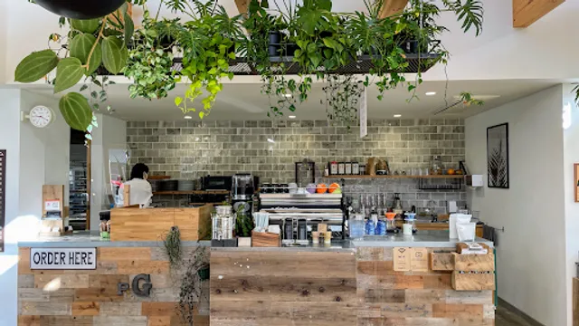 Peagreen Bakery Yokkaichi Main Branch