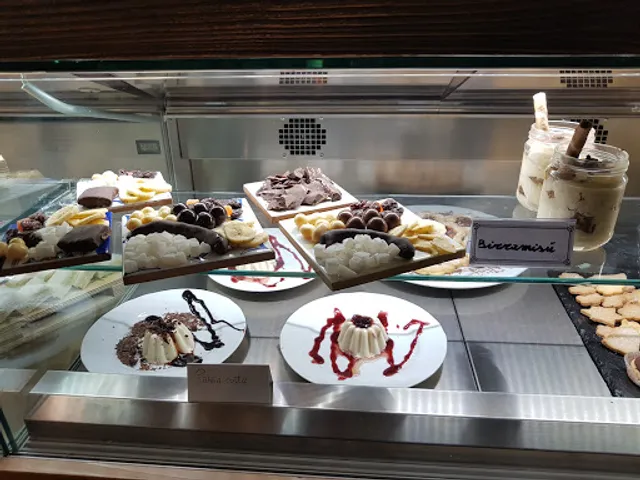 Offline Coffee & Pub