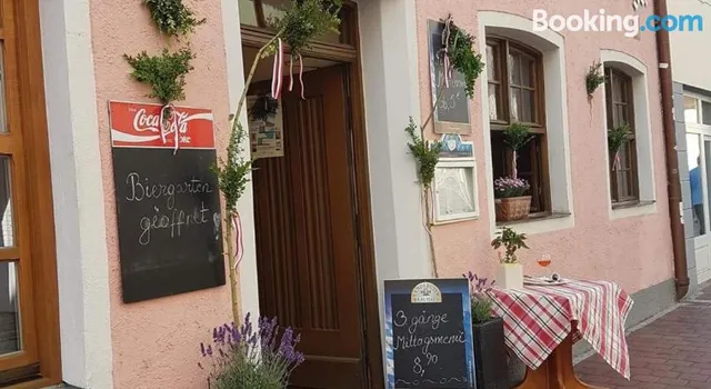 Ristorante-Pizzeria Puccini u. Pension in der Weinstube Heigl