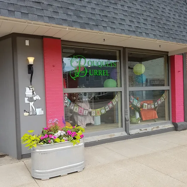 Brick & Leaf Boutique