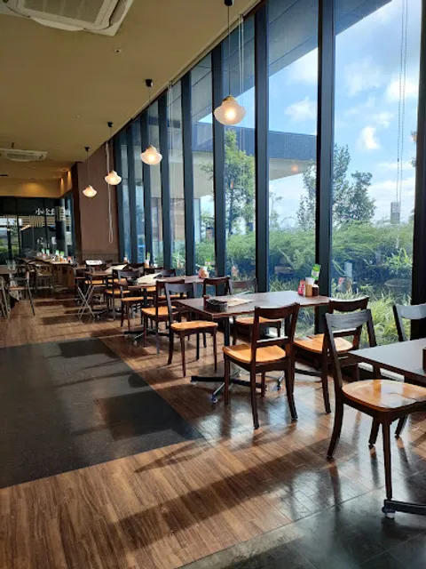 Kamakura Pasta Aeon Shinkomatsu