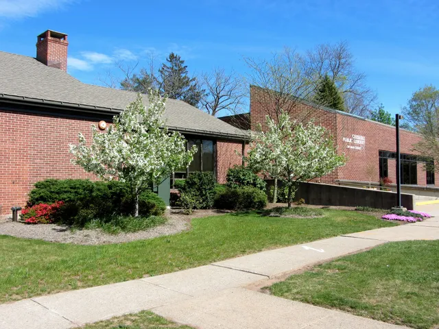 Cheshire Public Library