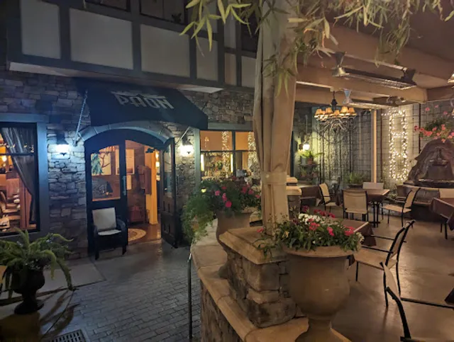 Paon Restaurant & Wine Bar