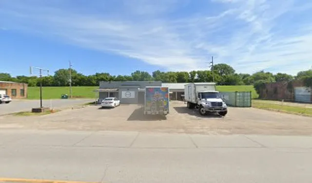 Whiskey Ken’s Levee Lounge