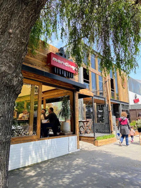 GLÜCK Cervecería - calle Olavarría, Mar del Plata
