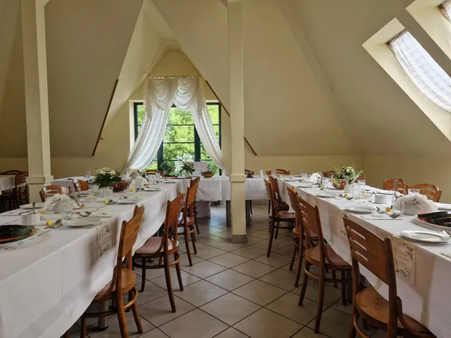 Restauracja "Przy Rogatce"