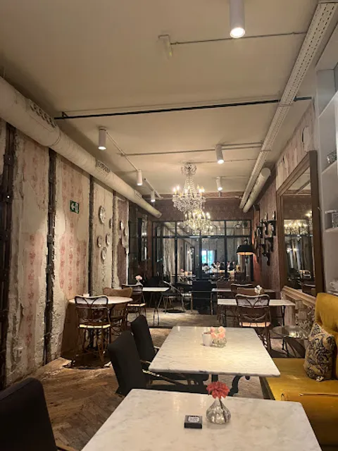 Cristina Oria Restaurant & Gourmet Shop